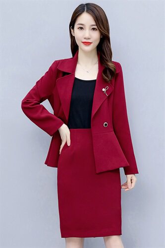 红色连衣裙女两件套2025年新款名媛气质高端西装领两件套装一步裙，女装套装/套裙，三木叶子