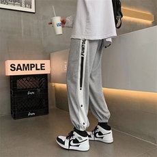 灰色