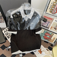 黑色