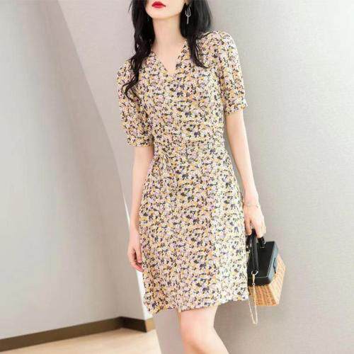 夏季新款，碎花连衣裙系列，女装连衣裙，那茉