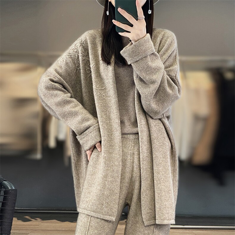 中长款100%羊毛开衫女V领手工刺绣长袖外套宽松慵懒风羊绒衫披肩,女装羊毛衫,江南羊绒