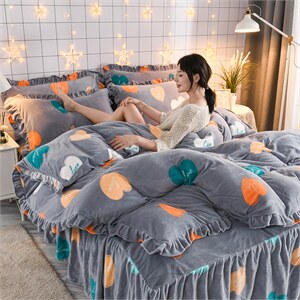 2022新款韩版牛奶绒印花床裙款四件套法莱绒水晶绒婴儿绒宝宝绒 五彩爱心-灰图片
