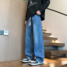 深蓝色