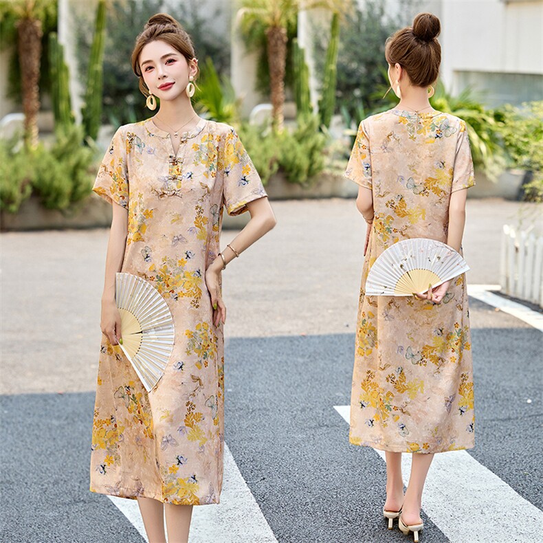 2025夏季新款时尚印花连衣裙女款高级感气质大码V领短袖中长裙,女装连衣裙,罗得堡