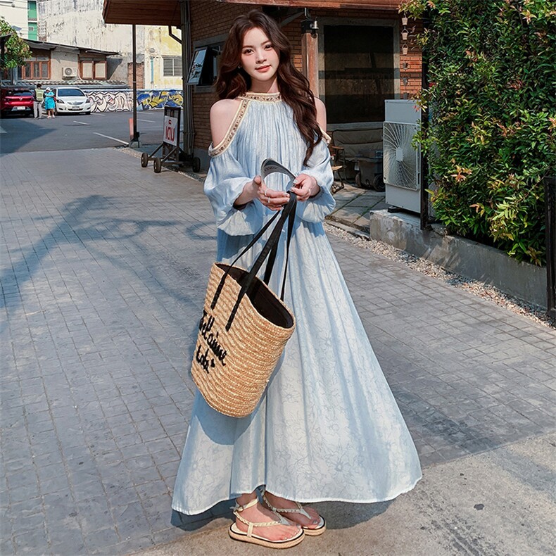 浅蓝色挂脖初恋连衣裙女2025夏季新款法式海边温柔度假风露肩长裙,女装连衣裙,浙宝305