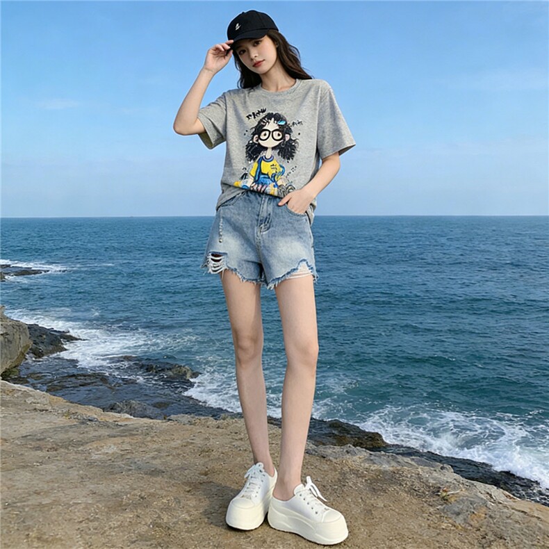 潮流休闲时尚运动套装女夏季新款圆领印花刺绣上衣牛仔短裤两件套，女装套装/套裙，江南