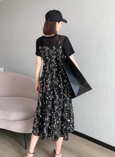 现货夏季连衣裙，女装连衣裙，觅 愉