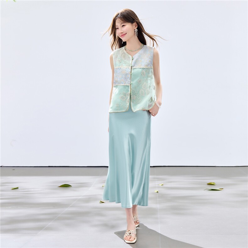 夏季新款现货！2026新中式拼接款重工刺绣马甲+珍珠吊带裙套装女,女装套装/套裙,宝儿家