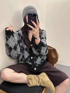 2025年秋季常规款通勤单件金属扣菱形开衫图片