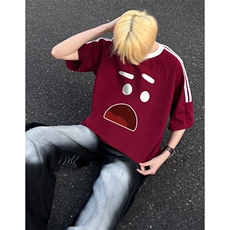 酒红色