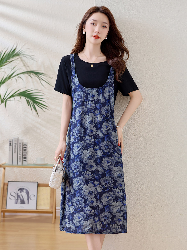 气质假两件拼接印花背带连衣裙女2025夏新款宽松洋气减龄休闲裙子,女装连衣裙,余墨