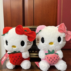 草莓卡特猫可爱精品抱草莓小熊毛绒玩偶可爱精品八寸公仔玩具