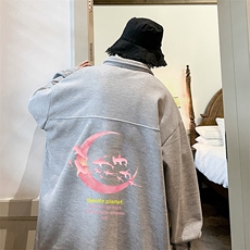 灰色