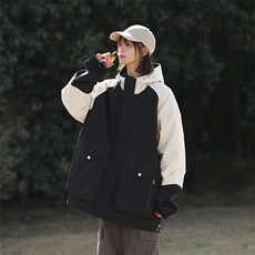 黑色