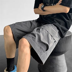 灰色