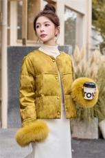 新中式风狐狸毛短款羽绒服女高端小个子保暖外套黄色，女装羽绒服，奕薇雅