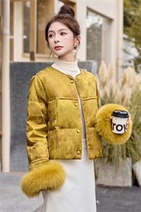 新中式风狐狸毛短款羽绒服女高端小个子保暖外套黄色图片