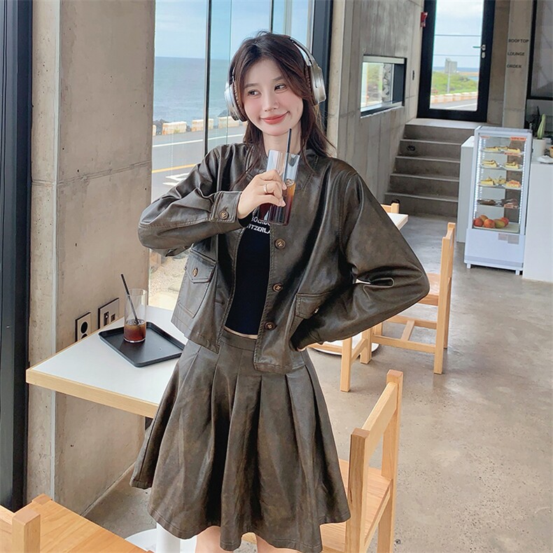 时尚皮套装套裙百皱短裙,女装皮衣,浙宝069