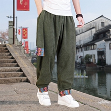 军绿色