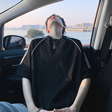 黑色