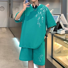 绿色