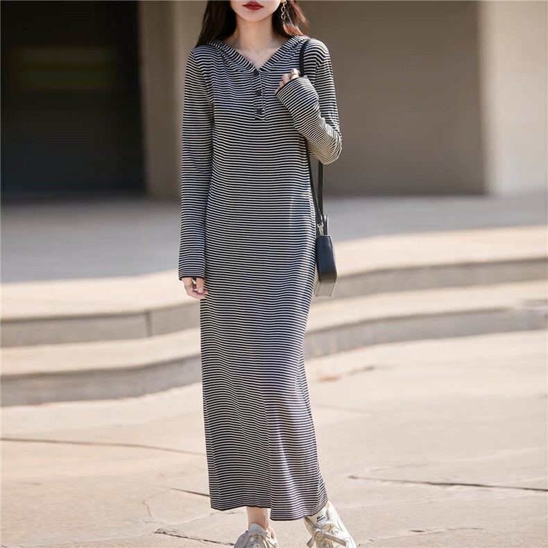 法式条纹长款过膝毛衣裙女2025新款孕妇装连帽高级感针织连衣裙潮，女装连衣裙，绒汀羊绒