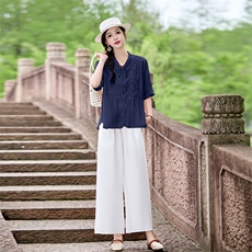 藏蓝上衣