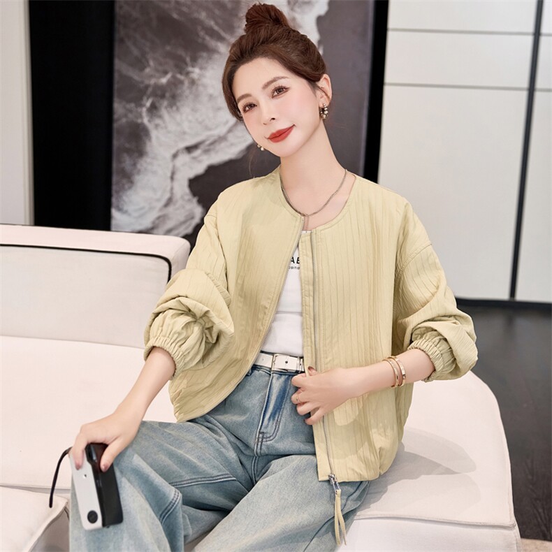 2025年春季短款宽松休闲外套,女装短外套,布依丽人