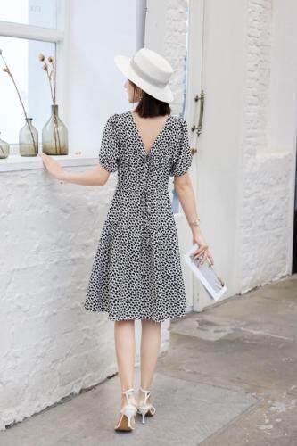 夏季韩版时尚连衣裙，女装连衣裙，圣姿源