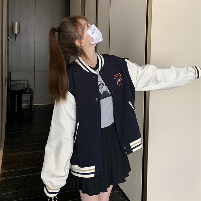 2023年秋季新款拼接棒球服外套82385-P130-K178,女装短外套,辉之琳