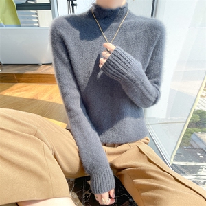 时尚百搭女士羊毛衫 半高卷边领设计 保暖舒适秋冬图片