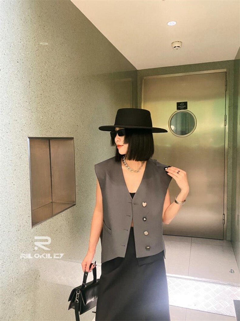 2022秋装新款马甲，女装马甲，雷洛奇丽