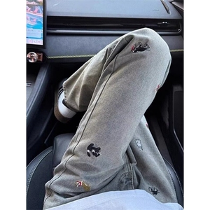 1014-1-WF09-P46-卡通小狗刺绣牛仔裤男图片