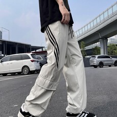 灰色