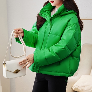 现货羽绒服女连帽新款短款小个子面包服时尚宽松休闲保暖轻暖外套图片
