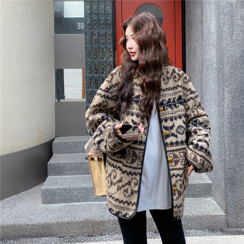 费尔岛复古羊羔毛外套女冬加厚保暖宽松短外套,女装短外套,2C209