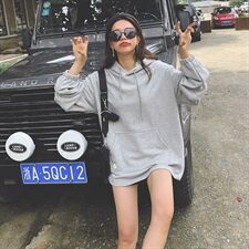 灰色