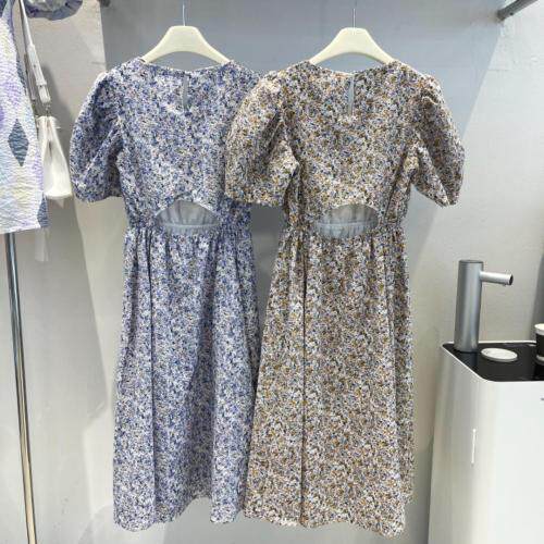 夏季新款韩版后背镂空碎花连衣裙，女装连衣裙，cosette(4F)