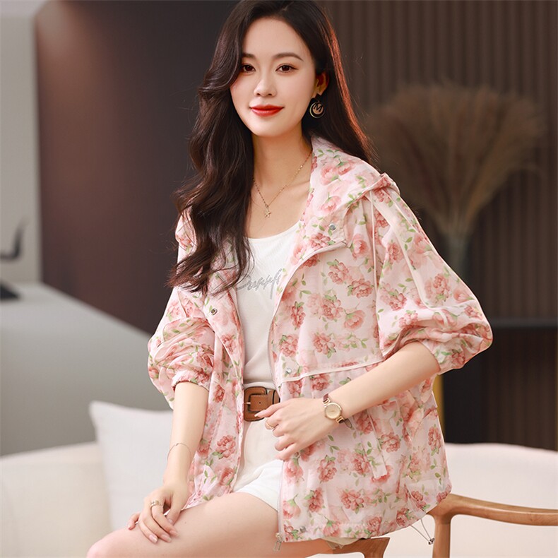 欧货连帽印花短外套女2025年夏季新款薄款透气夹克防晒衣休闲上衣,女装防晒衣,梦芯尔