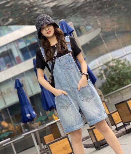 牛仔背带短裤，女装，玫瑰共和国
