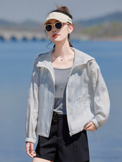 今年流行独特花花立领白色外套女春2025新款小个子防晒棒球服夹克，女装短外套，靓衣阁