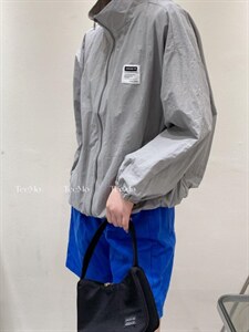 春款风衣图片