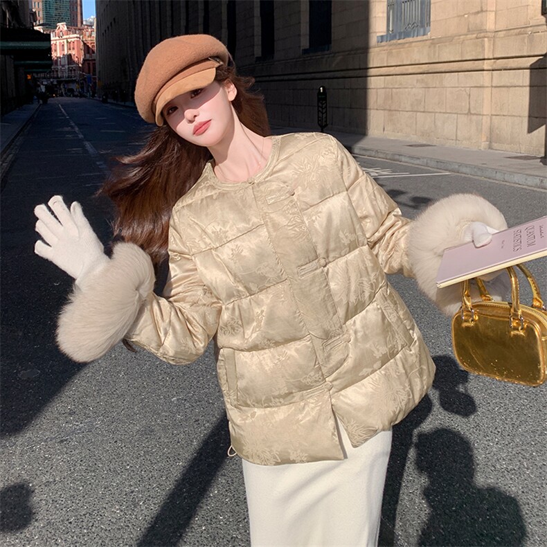 现货！（90新标带检）人丝提花新中式圆领狐狸毛贵气优雅羽绒服女,女装羽绒服,水衣源