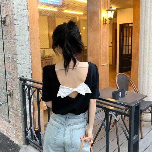 后背蝴蝶结露背T，女装，晶晶