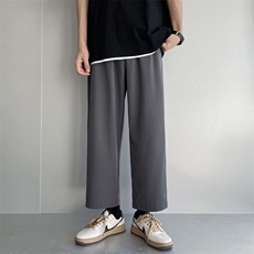 深灰色
