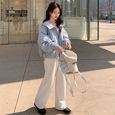 【现货】连帽夹克短外套82629-P145-K208，女装短外套，2B076