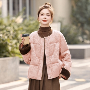 高端设计感立领拼接羽绒服女2025年冬季新款小个子白鸭绒短款图片