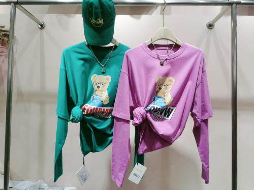 眼镜熊拼接袖长袖T恤，女装T恤，moiiy