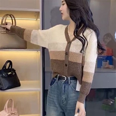 条纹撞色休闲时尚V领开衫，女装蕾丝衫/雪纺衫，萱芳婷羊绒