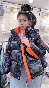 现货潮牌衣图片